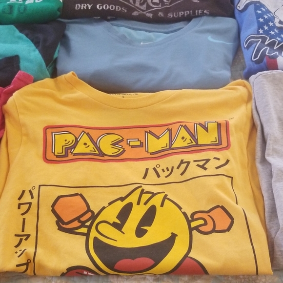 Men's T-shirt Bundle. Size S. - Picture 4 of 8